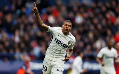 广发电竞快讯-乌奈西蒙再显英雄本色